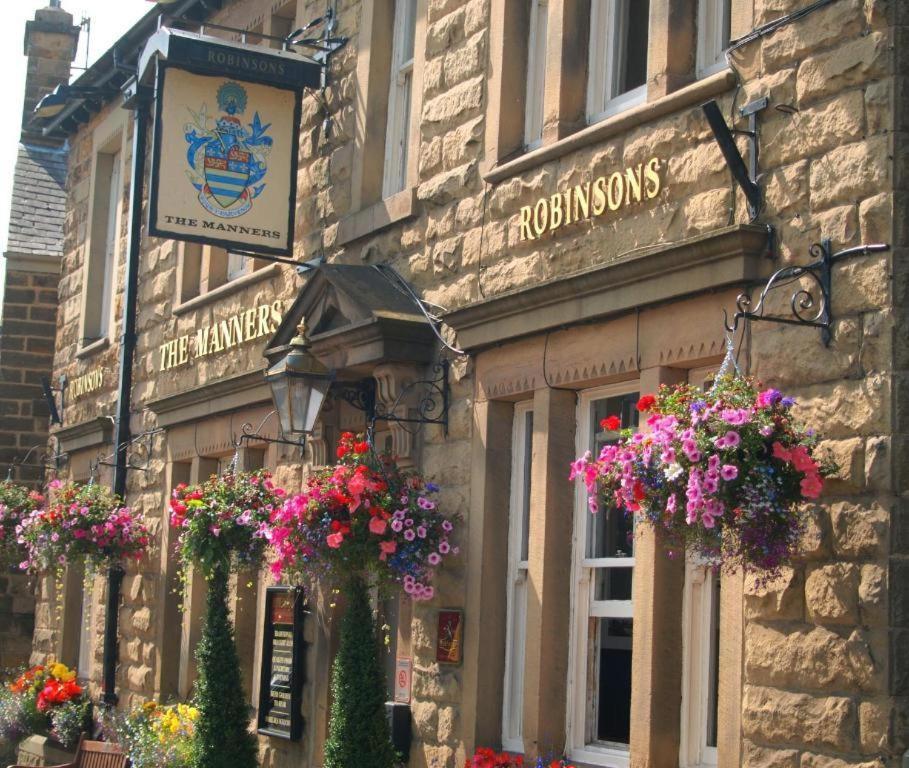 The Manners Pub With Rooms 베이크웰 외부 사진