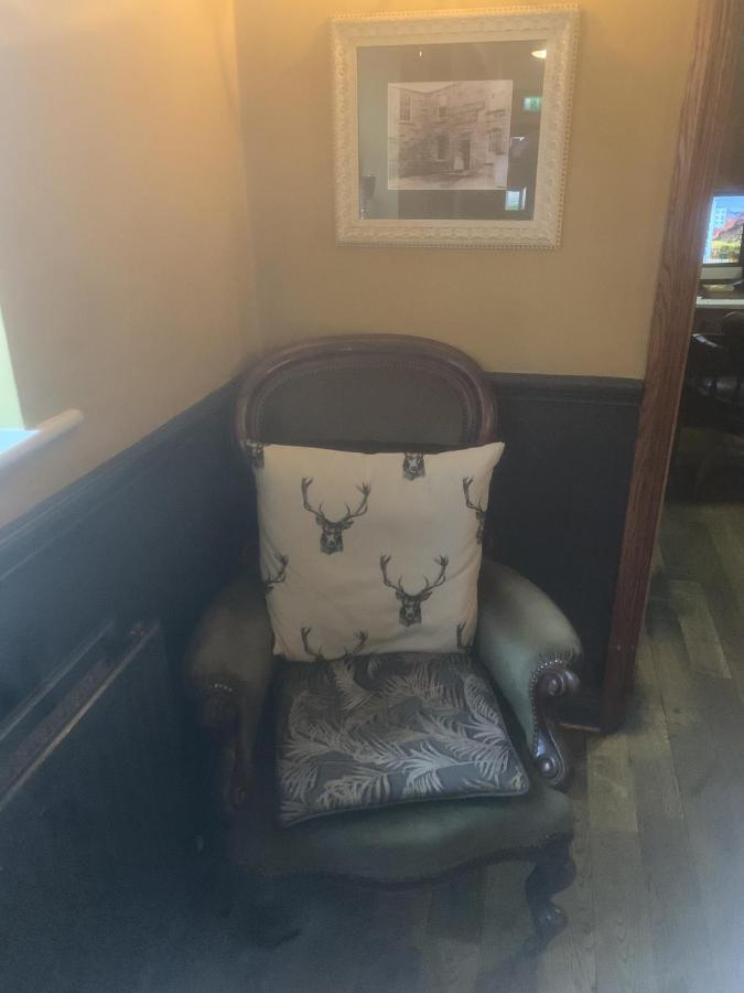 The Manners Pub With Rooms 베이크웰 외부 사진